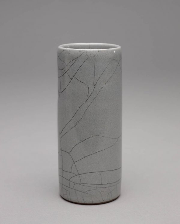 Landbeck Keramik kleine Vase Dunkelgrau Krakelee